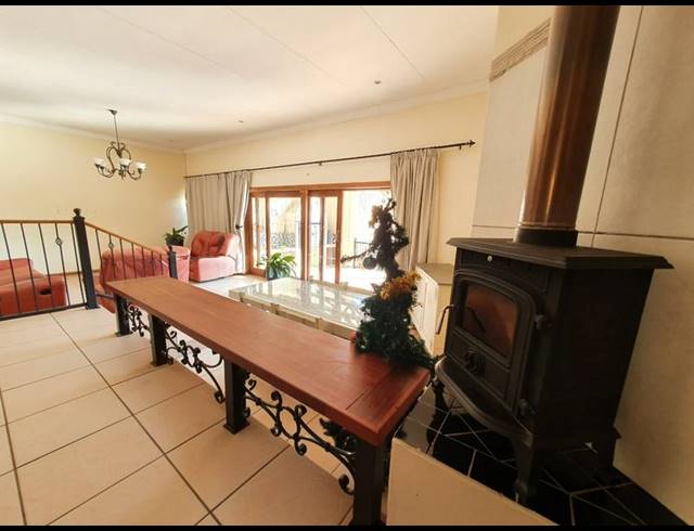 4 BEDROOM HOUSE FOR SALE IN MONTANA PARK